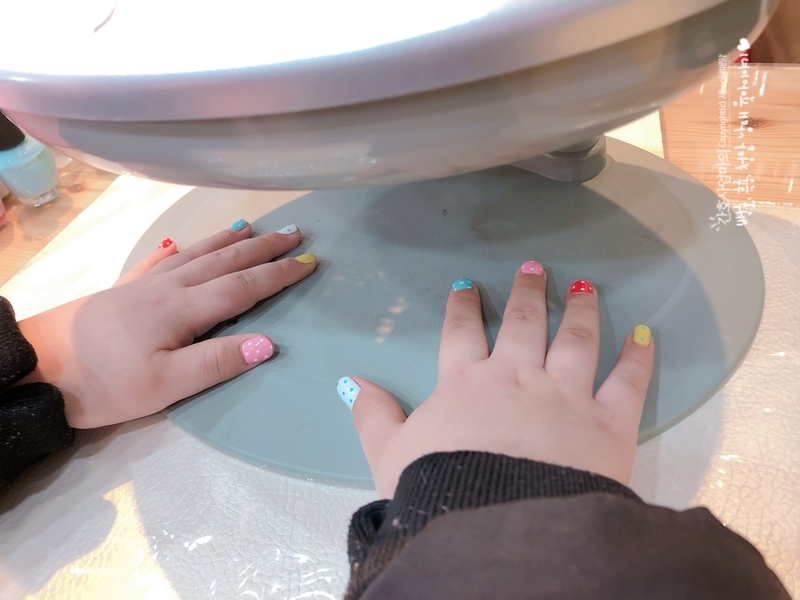 둘째;네일&뷰티 이미지
