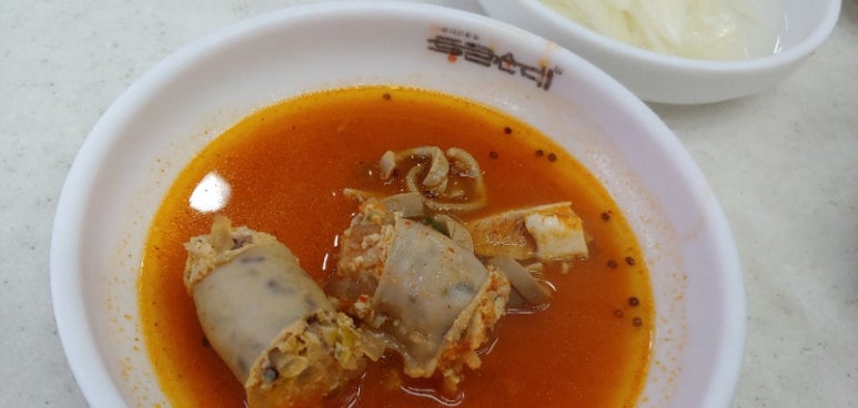 통큰 부추 칼국수 이미지