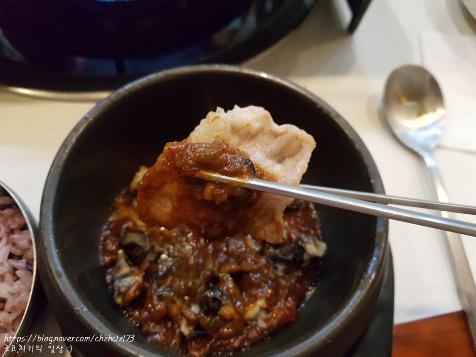 큰바우식당 이미지