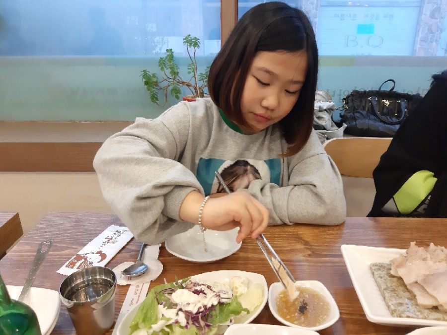 돈통마늘보쌈 이미지
