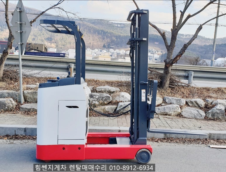 힘쎈전동지게차렌탈 이미지