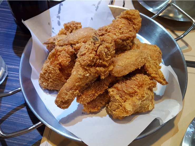 큰통치킨 이미지