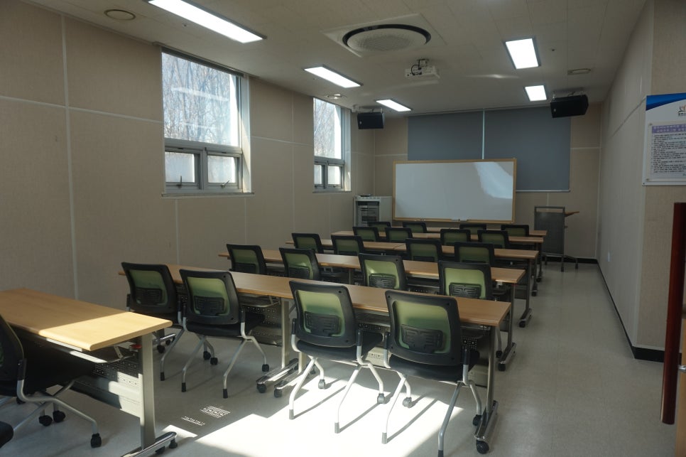 광주시노인복지관흙토람광주도예공방 이미지