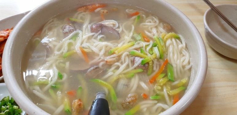 영심이해물칼국수 이미지