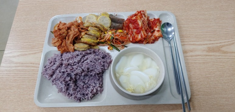 타크라구내식당 이미지
