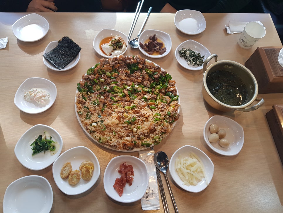 강릉엄지네꼬막집 이미지