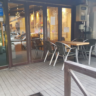 앨리스토리커피볶는집 이미지