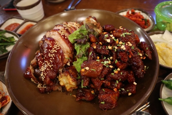 가장맛있는족발충주 이미지