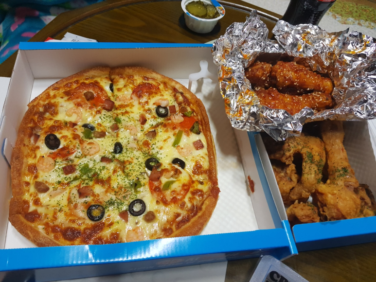 예전통닭.치킨.피자 이미지