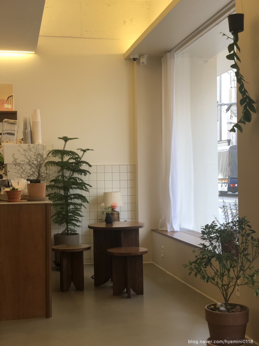 1009 COFFEE 이미지
