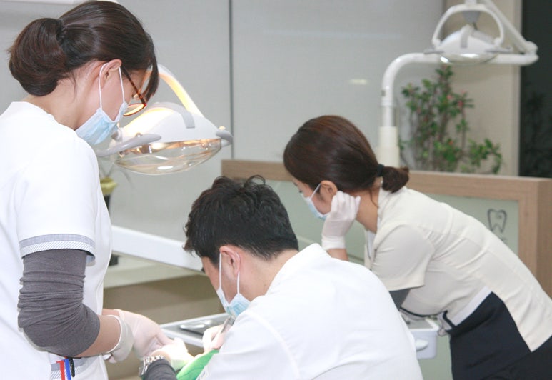 서울명문치과의원 이미지