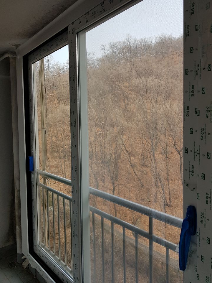 중앙창호 이미지