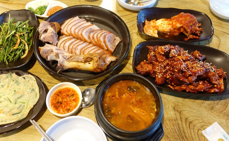 동원매운족발 이미지