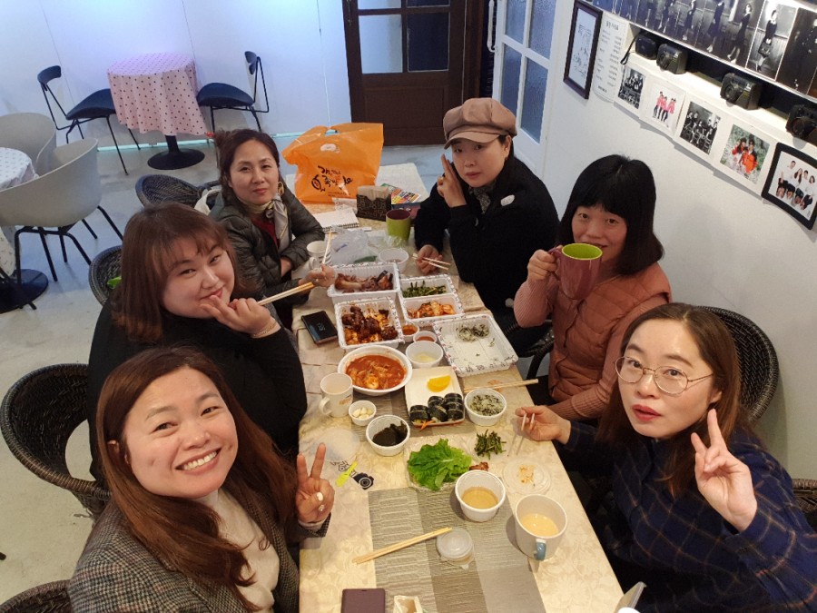 데미안스터디카페 이미지