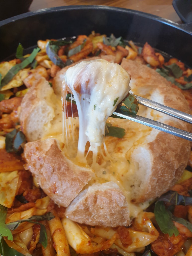 박가부대치즈닭갈비 이미지