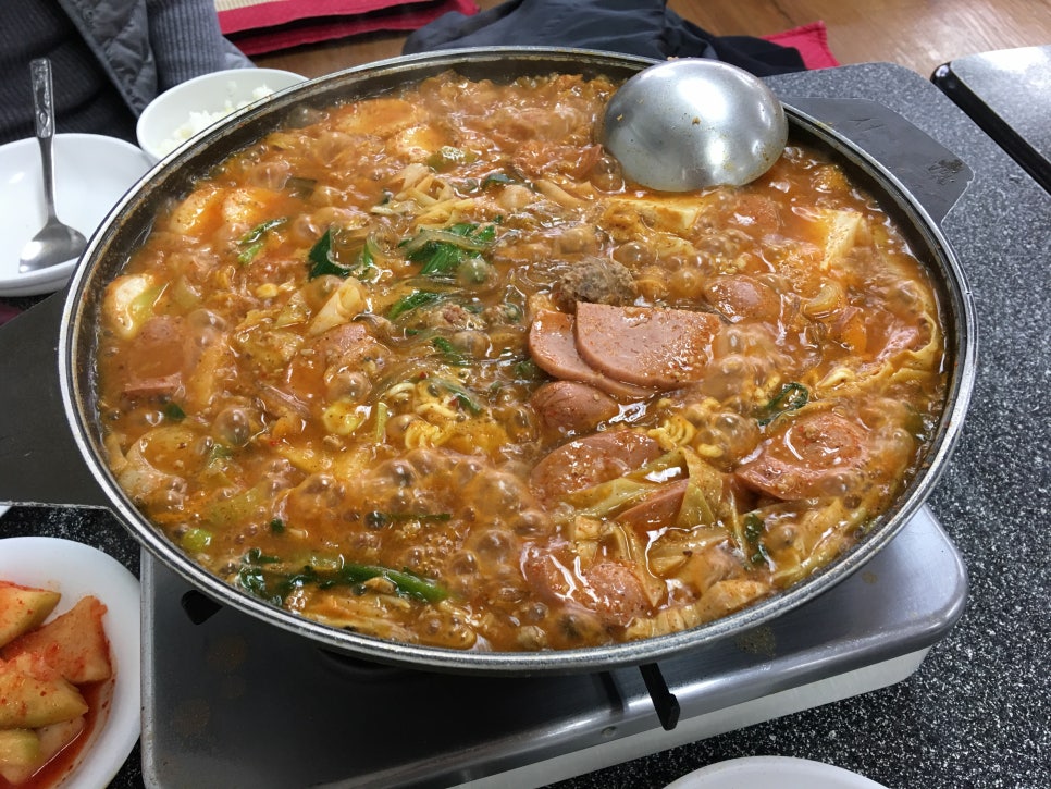 두꺼비부대찌개 이미지