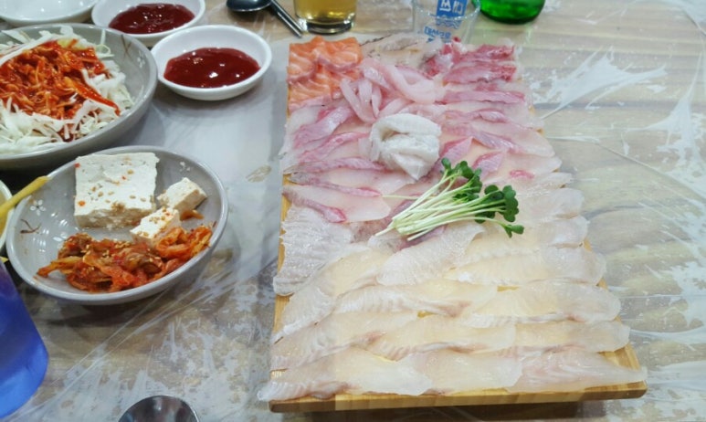 잘썰어횟집 이미지