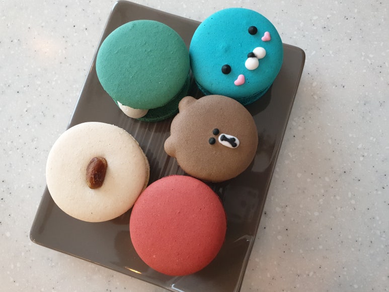 마카롱카페꼬끄시니 이미지