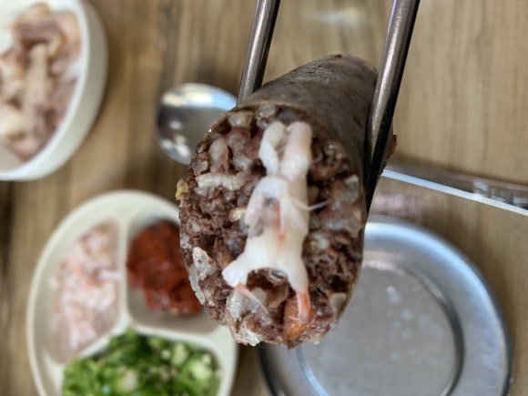 푸짐한순대국 이미지