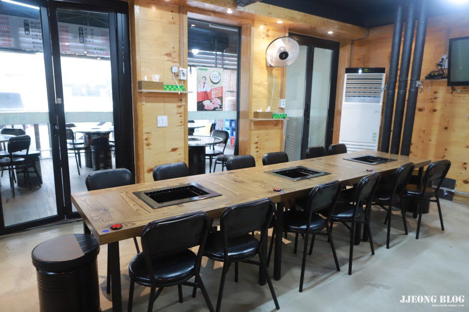 삼겹살앤부대찌개 이미지