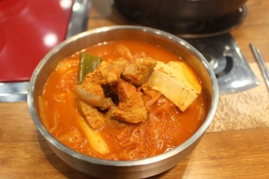 명품김치찌개 이미지