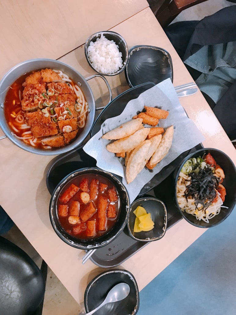 빨간지붕 이미지