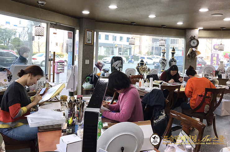 포슬린페인팅아트스쿨본원 이미지