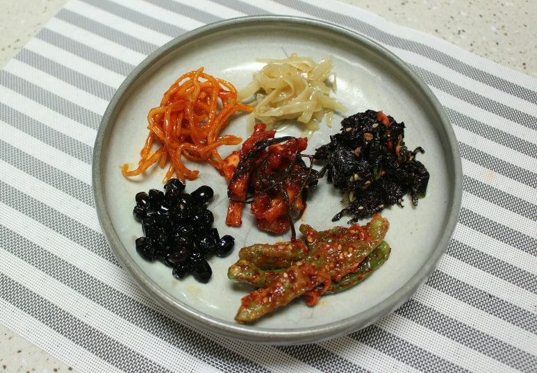 윤미찬방 이미지