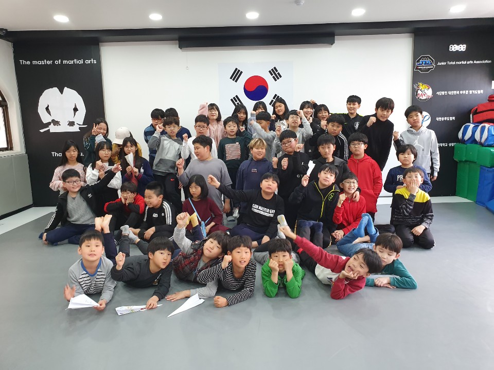 곤마스터짐 이미지