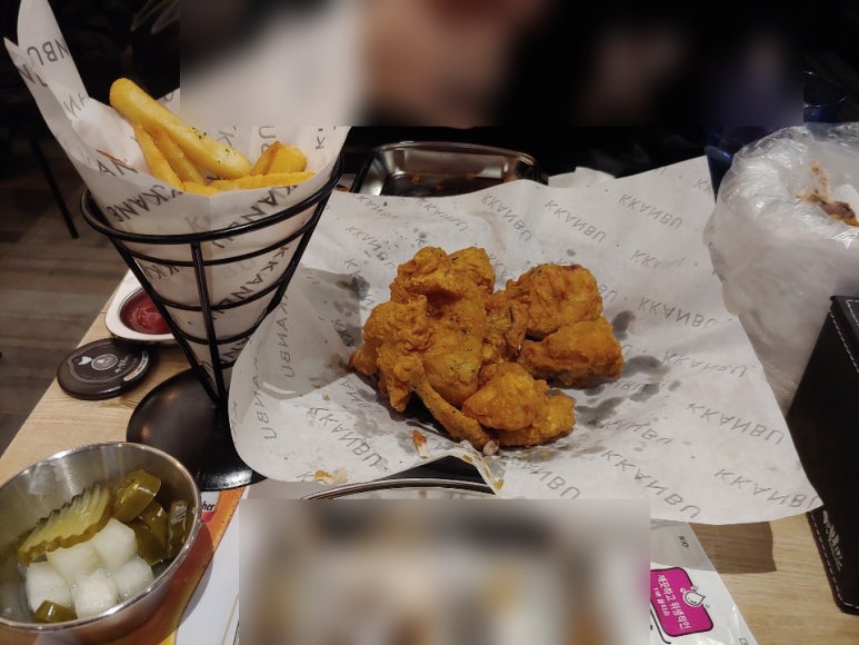 깐부치킨기흥역 이미지