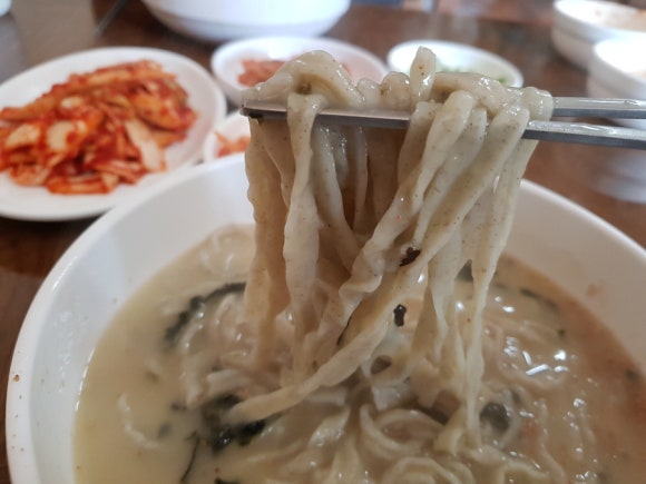 영양콩손칼국수 이미지
