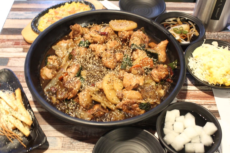 엄지찜닭 이미지