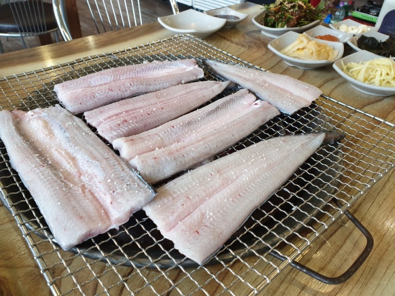 용문장어화로구이 이미지