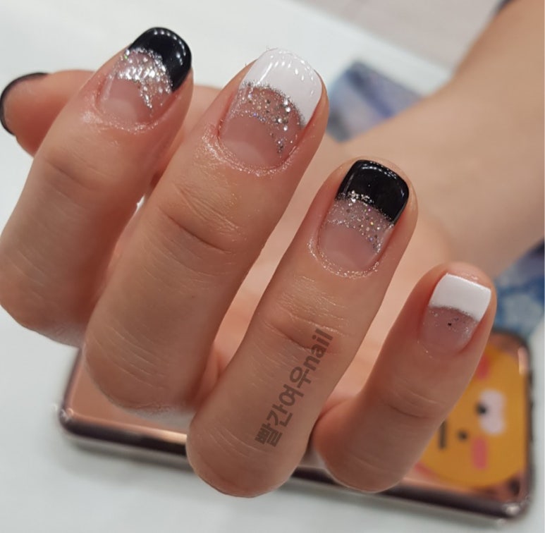빨간여우속눈썹 이미지