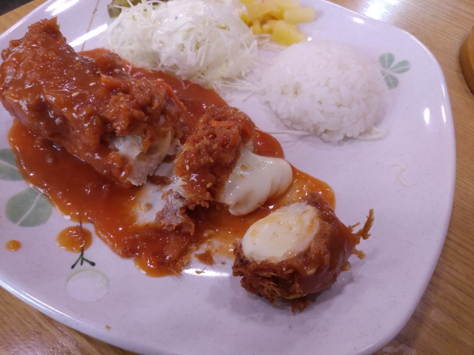 칼국수집에돈까스 이미지