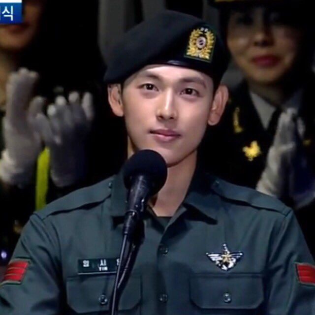 모멘트커피 이미지