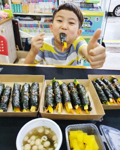 꼬마김밥콤마 이미지