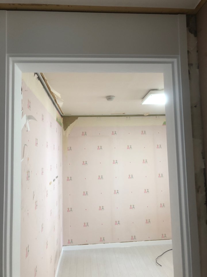 아다모인테리어필름 이미지