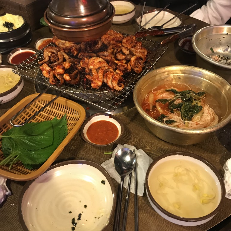 숯불꼼장어구이 이미지