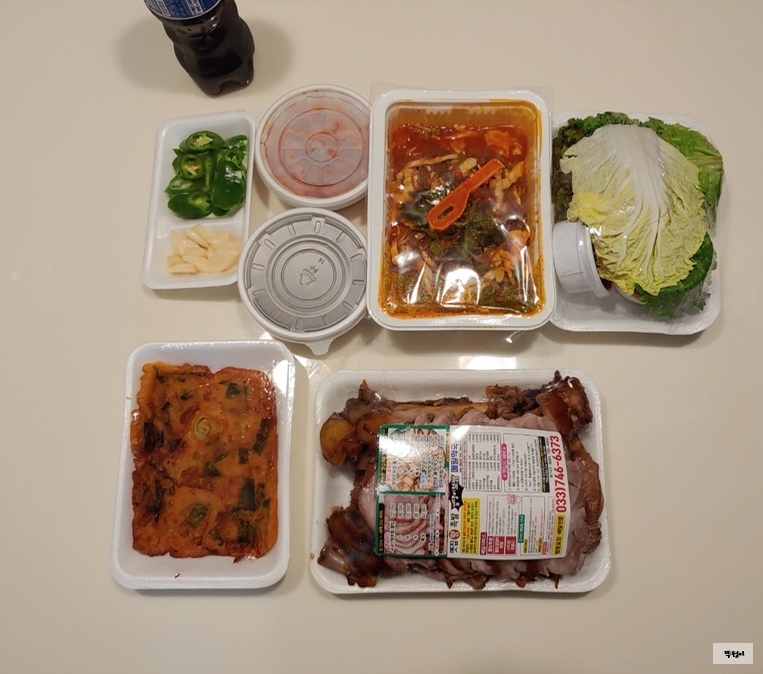 옛집왕족발검댕이보쌈막국수 이미지