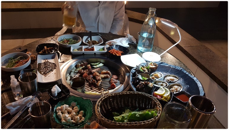 숯불흑돼지 이미지