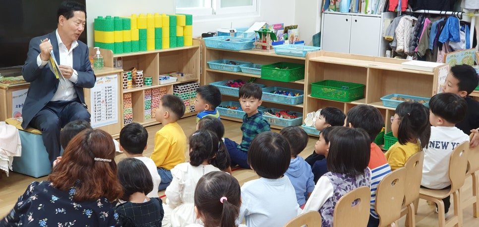 충신유치원 이미지