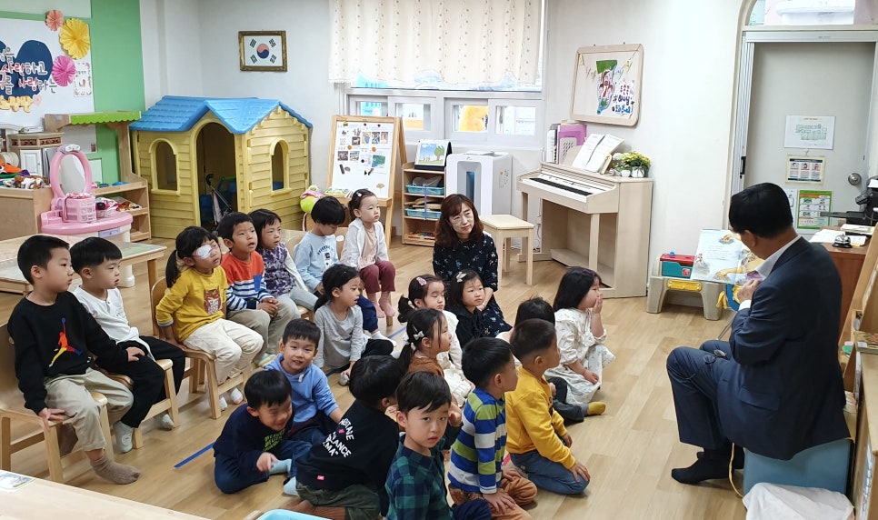 충신유치원 이미지