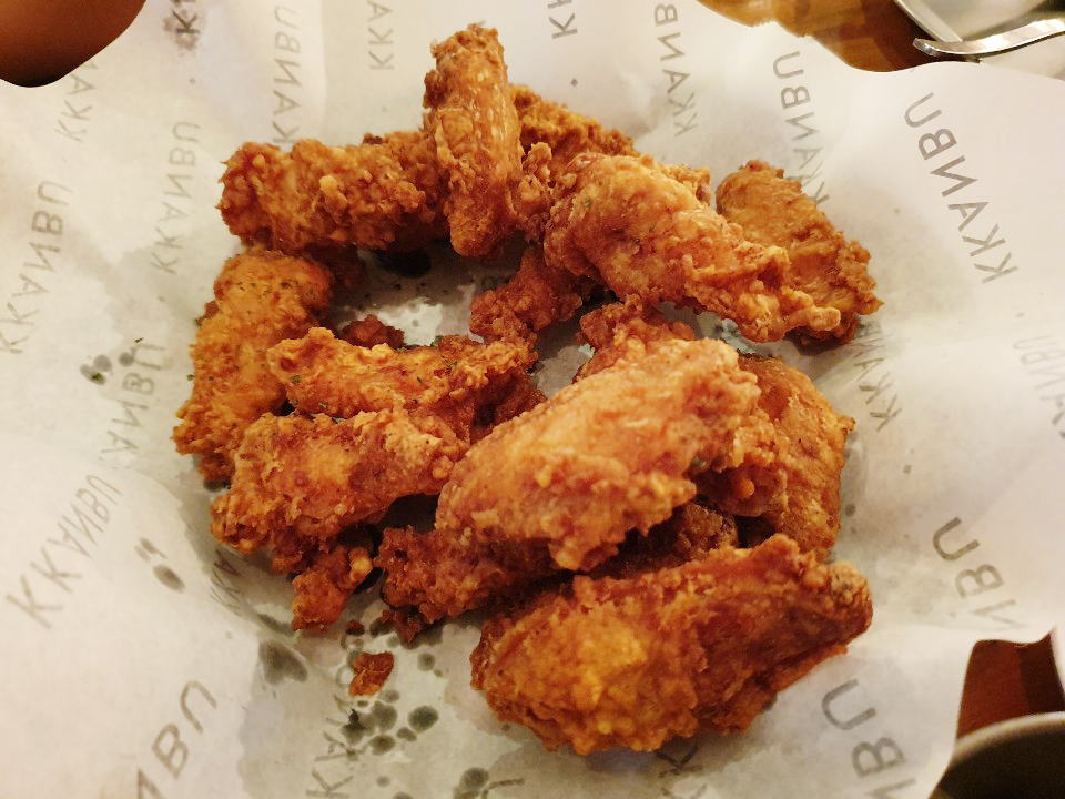 깐부치킨 이미지