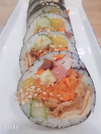 뚱뚱이김밥 이미지