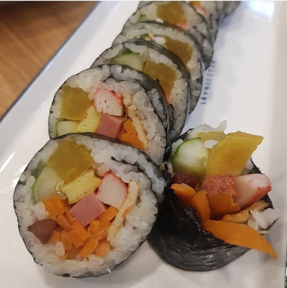 뚱뚱이김밥 이미지