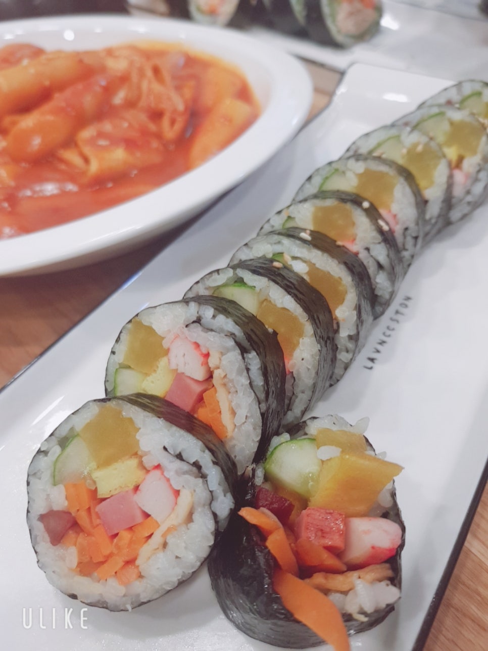 뚱뚱이김밥 이미지