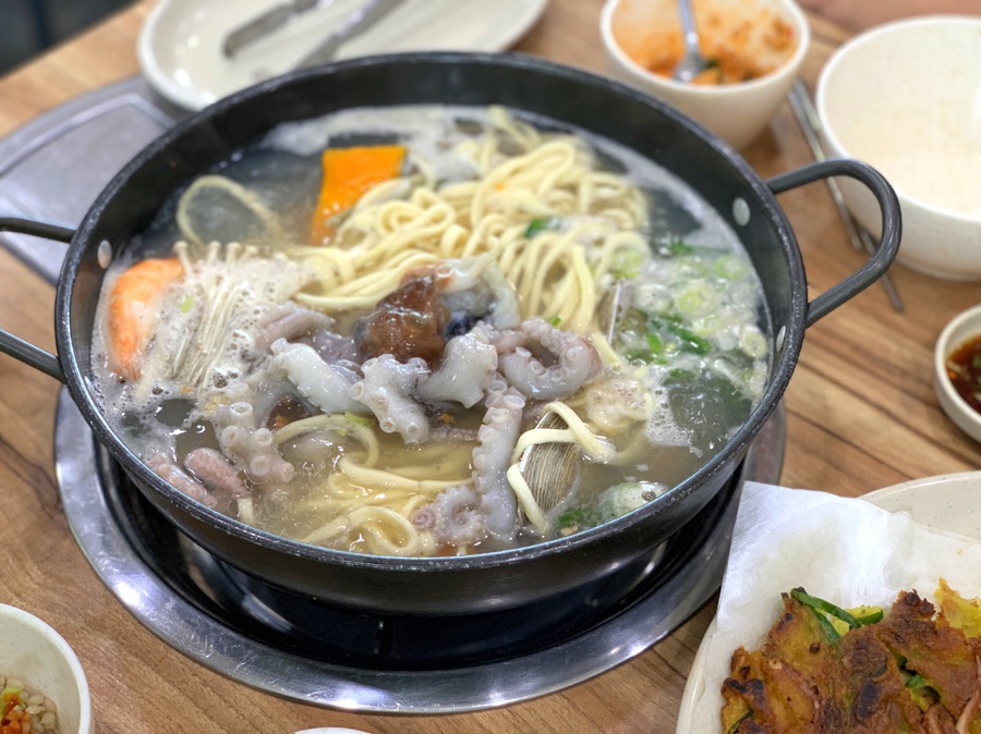 포도밭할머니칼국수 이미지