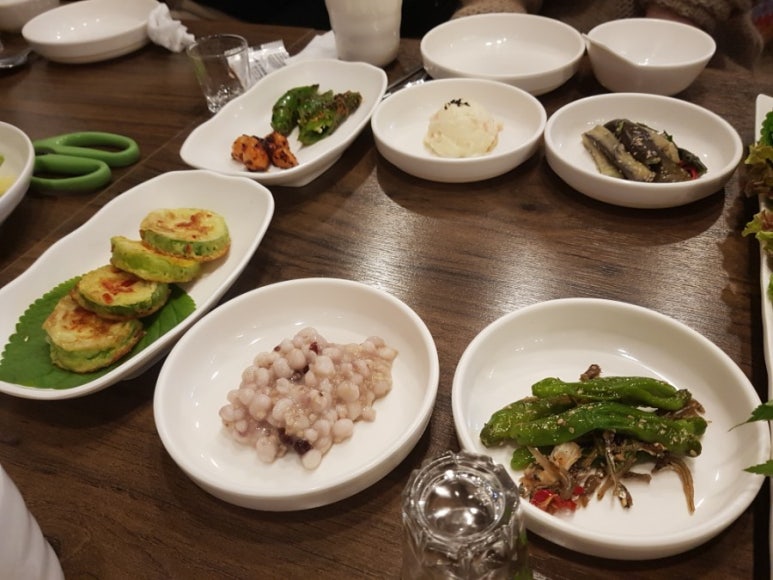 동이보쌈 이미지