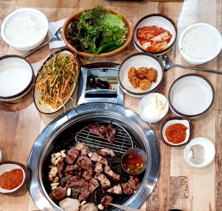 뒷고기앤막창 이미지